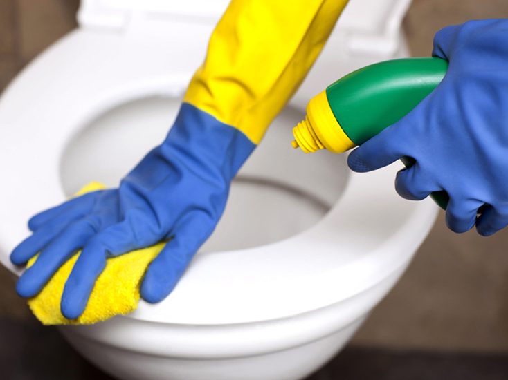 Deep cleaning and disinfection of a washroom surface